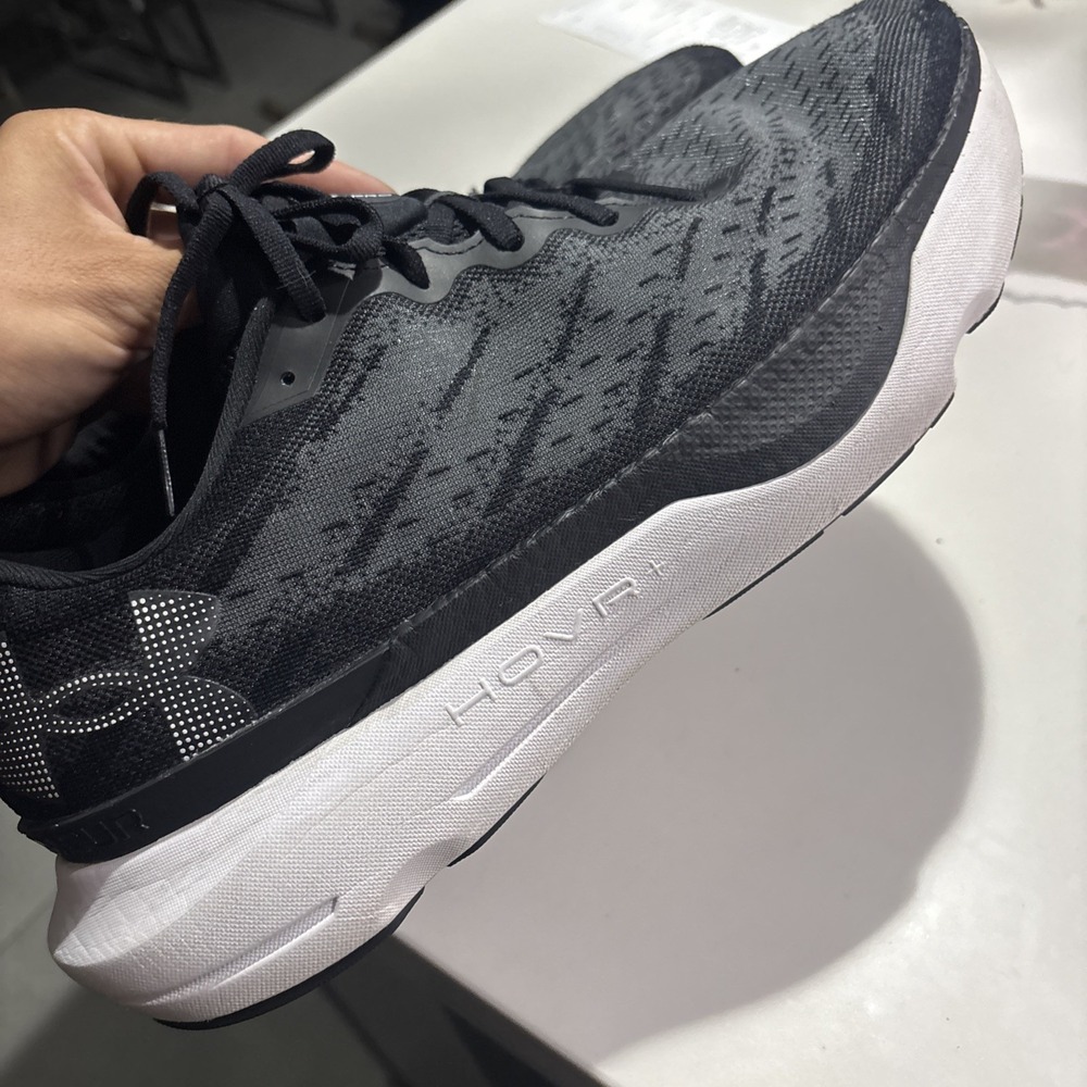 under armour HOVR nfiniti pro Breeze Size 13